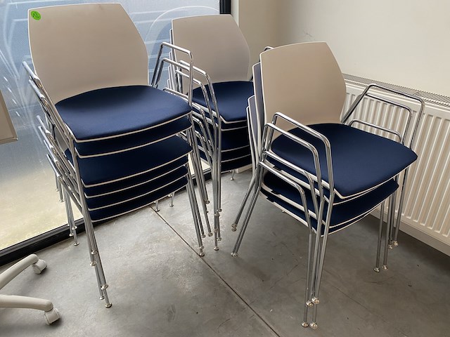 Stoelen "kastel" - kantoorinrichting (15st) - afbeelding 1 van  7