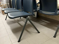 Stoelen voor wachtkamer - afbeelding 2 van  3