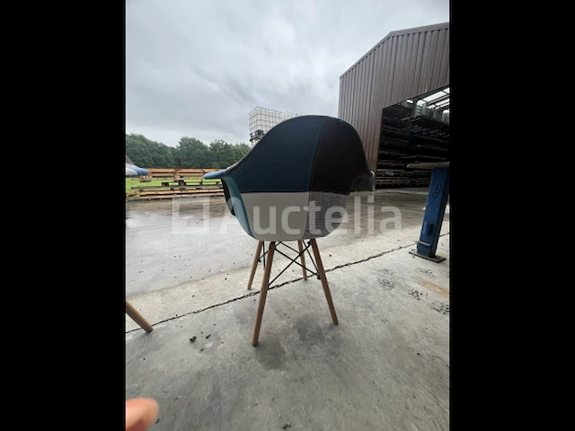 Stoelen - afbeelding 4 van  4