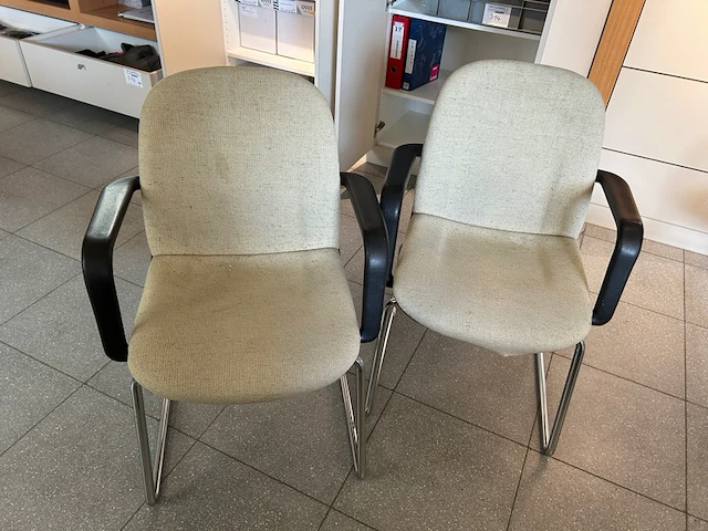 Stoelen - afbeelding 1 van  7