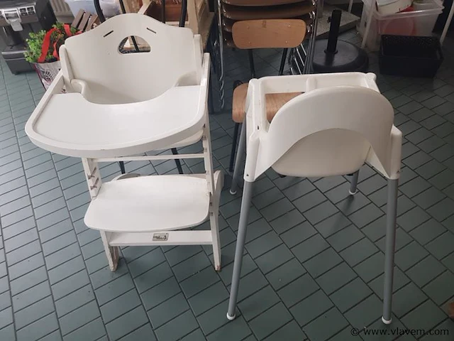 Stoelen - afbeelding 2 van  3