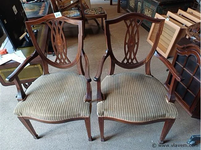 Stoelen - afbeelding 1 van  3