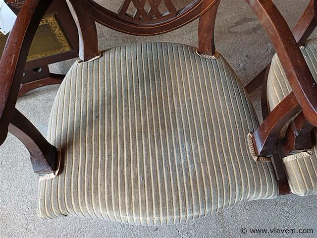 Stoelen - afbeelding 3 van  3