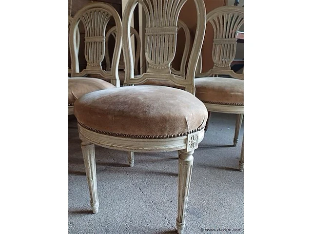 Stoelen - afbeelding 2 van  2