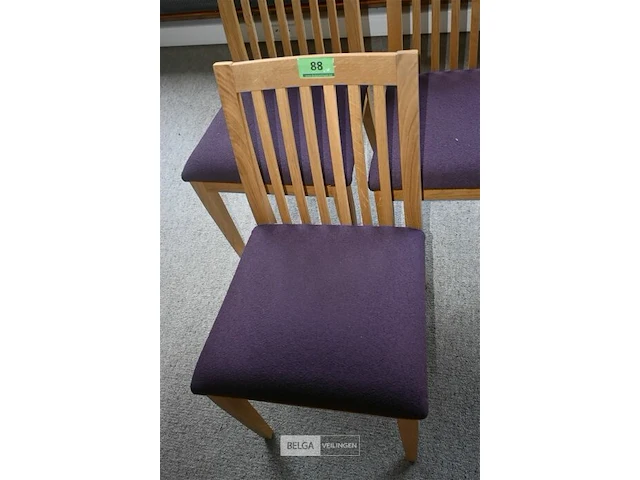 Stoelen - afbeelding 2 van  2