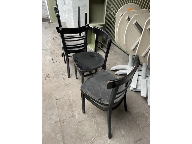 Stoelen - afbeelding 1 van  3
