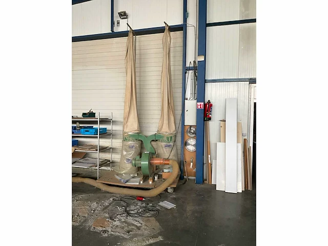 Stofafzuiger nn - afbeelding 1 van  4