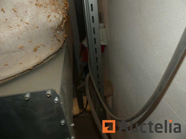 Stofcollector 1 zak uit raamkozijnen merk en onleesbaar model - afbeelding 6 van  6