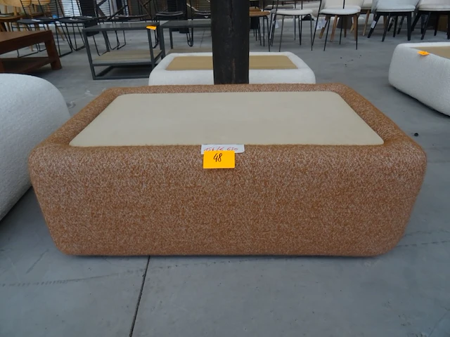 Stoffen bijzettafel - afbeelding 1 van  3