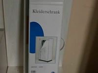 Stoffen kledingkast - afbeelding 1 van  1