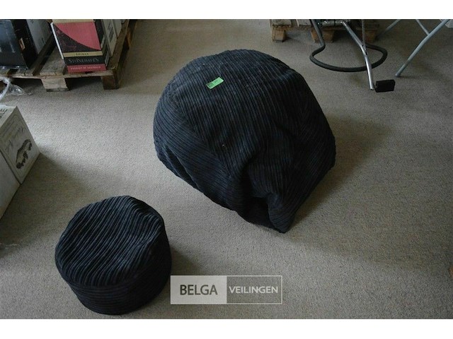 Stoffen zitzak met poef - afbeelding 1 van  3