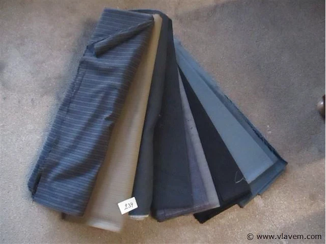 Stoffen - afbeelding 1 van  2