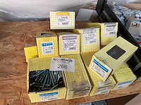 Stokeinden staalnagels houtschroeven - afbeelding 1 van  10