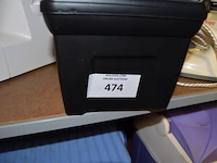 Stoomgenerator nova, stoomstrijkijzer tefal, naaimachine primera, koffer met naaigerief - afbeelding 2 van  8