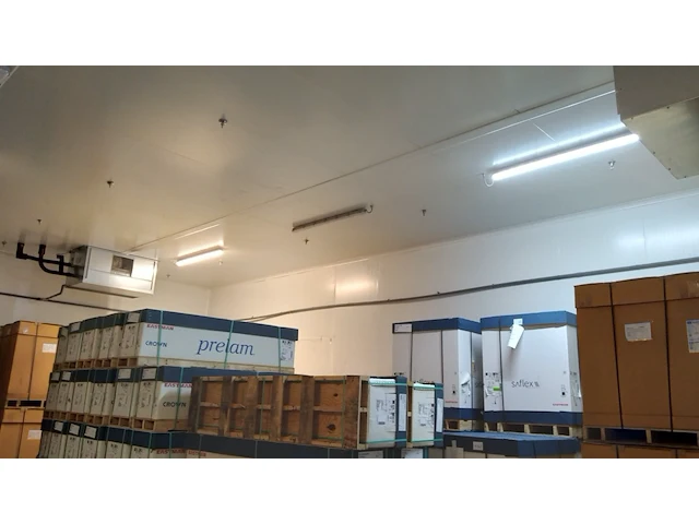 Storage room with cleaning unit pvb - afbeelding 2 van  15