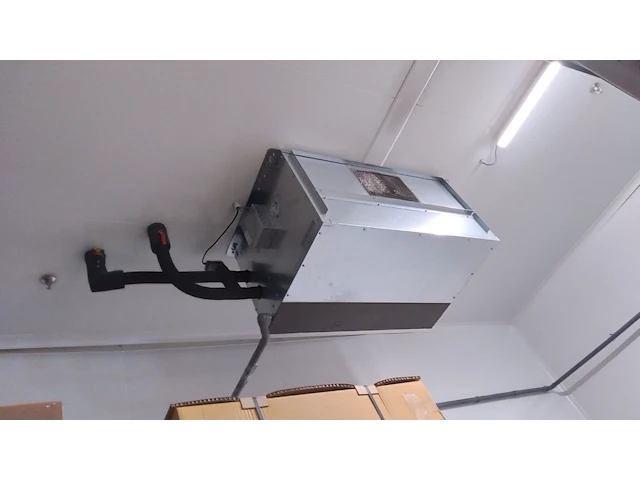 Storage room with cleaning unit pvb - afbeelding 11 van  15