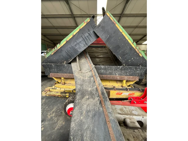 Stortbak aardappelen, spinnenkop - afbeelding 7 van  12