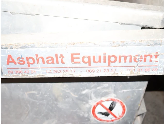 Stortbak asphalt equipment - afbeelding 3 van  5
