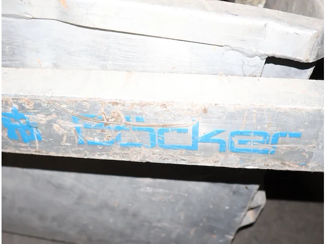 Stortbak bocker - afbeelding 4 van  4