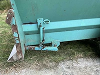 Storti bulldog voermengwagen - afbeelding 10 van  19