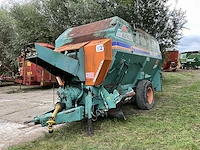 Storti bulldog voermengwagen - afbeelding 12 van  19