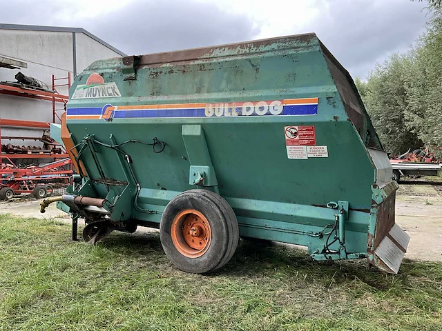 Storti bulldog voermengwagen - afbeelding 15 van  19