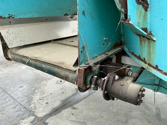 Storti voermengwagen - afbeelding 8 van  11