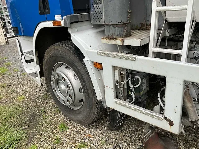 Straatveegmachine daf cf210 - afbeelding 10 van  35