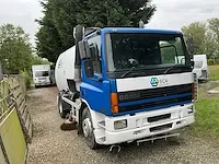 Straatveegmachine daf cf210 - afbeelding 1 van  35