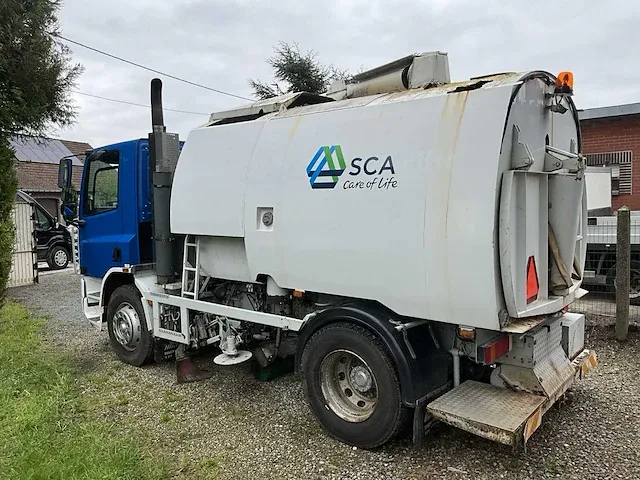 Straatveegmachine daf cf210 - afbeelding 32 van  35