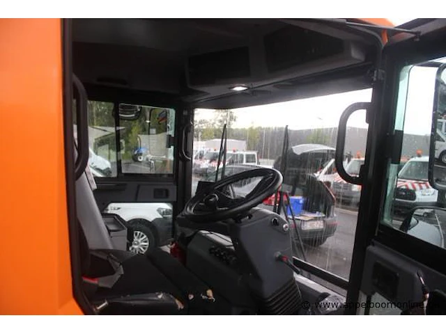Straatveegmachine ravo 540, bj 2015, chassisnummer xl95f6hb7fa020382, veeguren 3726, inschrijvingsbewijs i+ii, gelijkvomigheidsattest - afbeelding 15 van  18