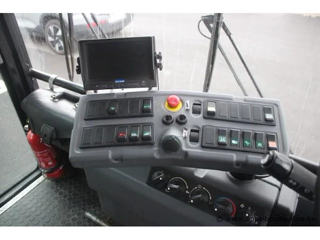 Straatveegmachine ravo 540, bj 2015, chassisnummer xl95f6hb7fa020382, veeguren 3726, inschrijvingsbewijs i+ii, gelijkvomigheidsattest - afbeelding 16 van  18