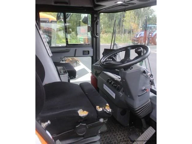Straatveegmachine ravo 540, datum 1ste inschrijving 22/5/2015, chassisnummer xl95f6hb1fa020135, veeguren 4486, gelijkvormigheidsattest i+ii, gelijkvormigheidsattest, zichtbare schade wo carroserie - afbeelding 13 van  15