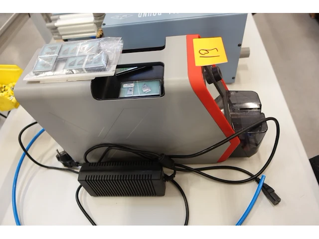 Strippingmachine komax - afbeelding 4 van  5