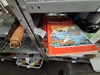 Stripverhalen - afbeelding 1 van  2