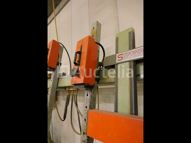 Stromab sta/qr-a 3-straals hydraulische framepers - afbeelding 9 van  10