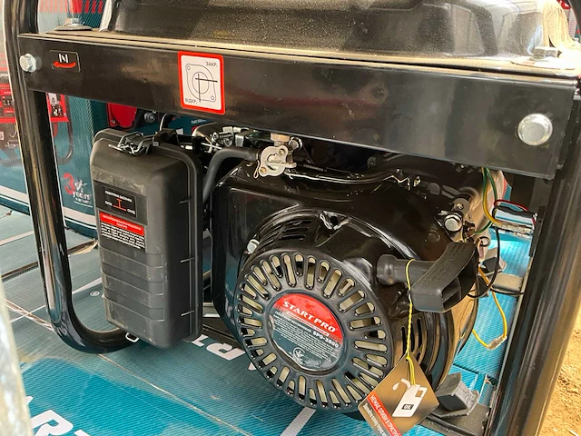 Stroomgenerator 3,5 kva (x13) - afbeelding 6 van  10