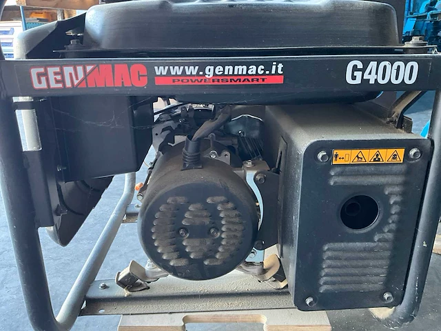 Stroomgenerator en luchtcompressor - afbeelding 12 van  14