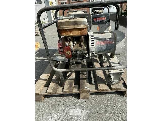 Stroomgenerator europower ep4100t - afbeelding 3 van  4