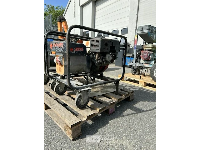 Stroomgenerator europower ep6500t - afbeelding 3 van  5