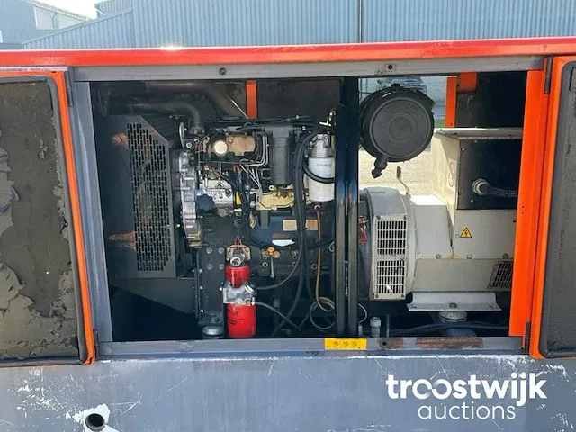 Stroomgenerator - afbeelding 10 van  33