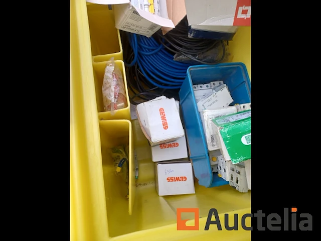 Stroomonderbrekers, kabels, stortkokers en accessoires - afbeelding 8 van  19