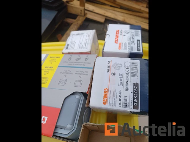 Stroomonderbrekers, kabels, stortkokers en accessoires - afbeelding 11 van  19
