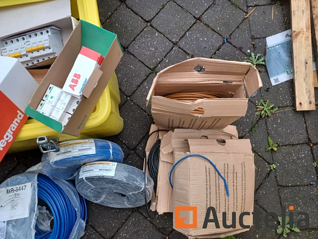 Stroomonderbrekers, kabels, stortkokers en accessoires - afbeelding 18 van  19