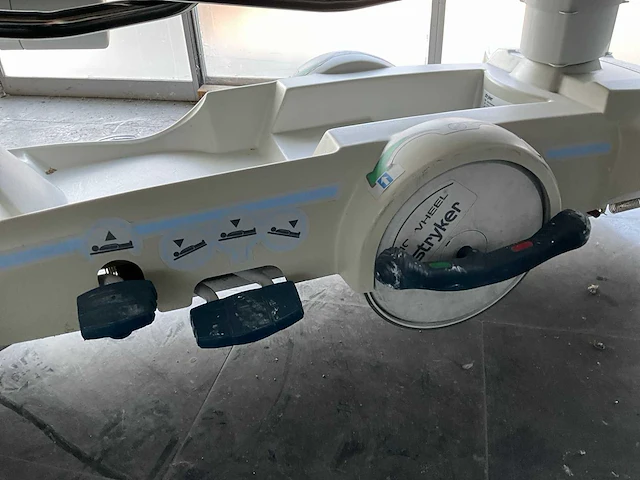 Stryker 1015 stretcher mobiel ziekenhuisbed - afbeelding 7 van  9