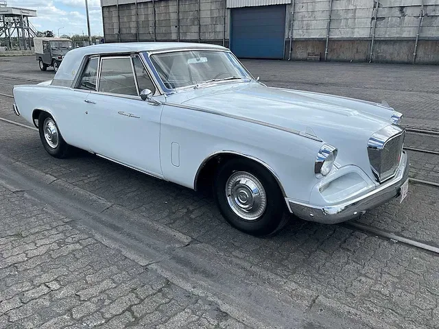 Studebaker - oldtimer - afbeelding 23 van  28