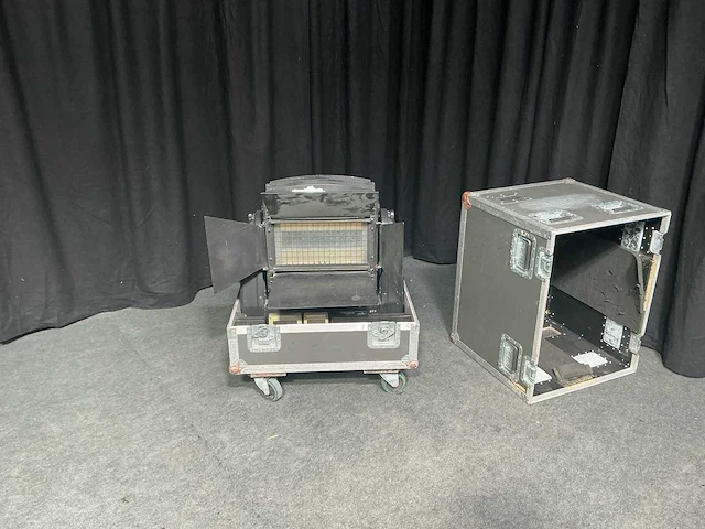 Studio due city color 1800 hmi spotlight - afbeelding 4 van  11