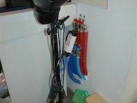 Studioverlichting met een softbox en twee spiraalvormige fluorecentielampen - afbeelding 1 van  4