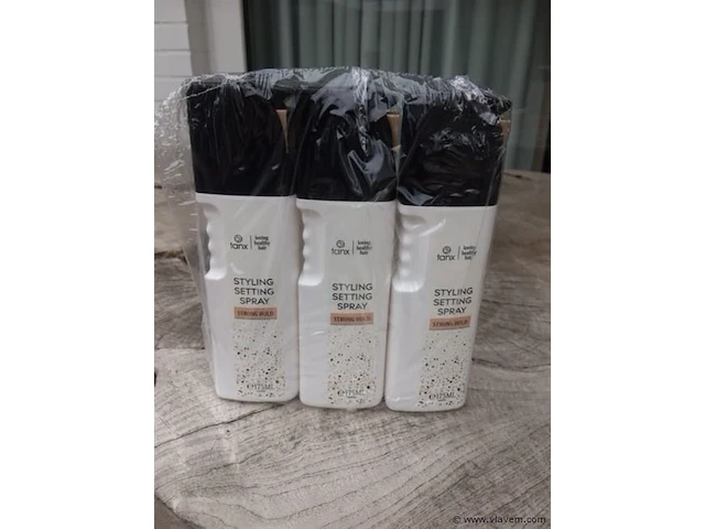 Styling spray - afbeelding 1 van  3