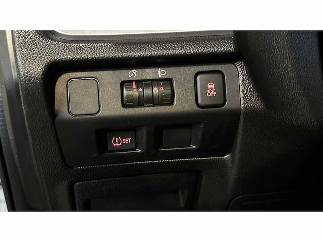 Subaru - xv - 2.0d - personenauto - afbeelding 3 van  43